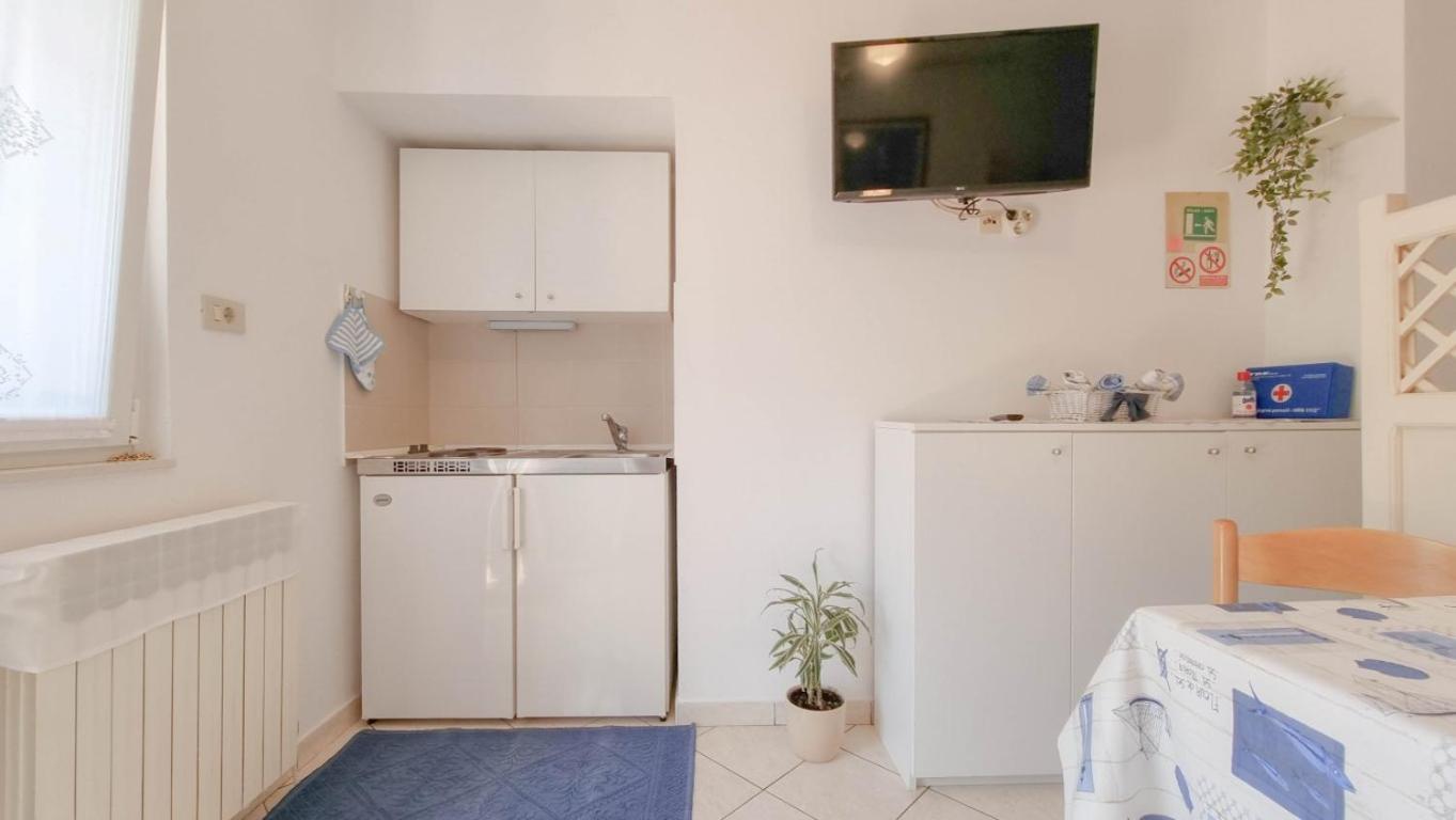 Alma One Lägenhet Novigrad Istria Exteriör bild